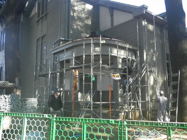 旧松本高等学校西玄関　耐震補強工事の写真